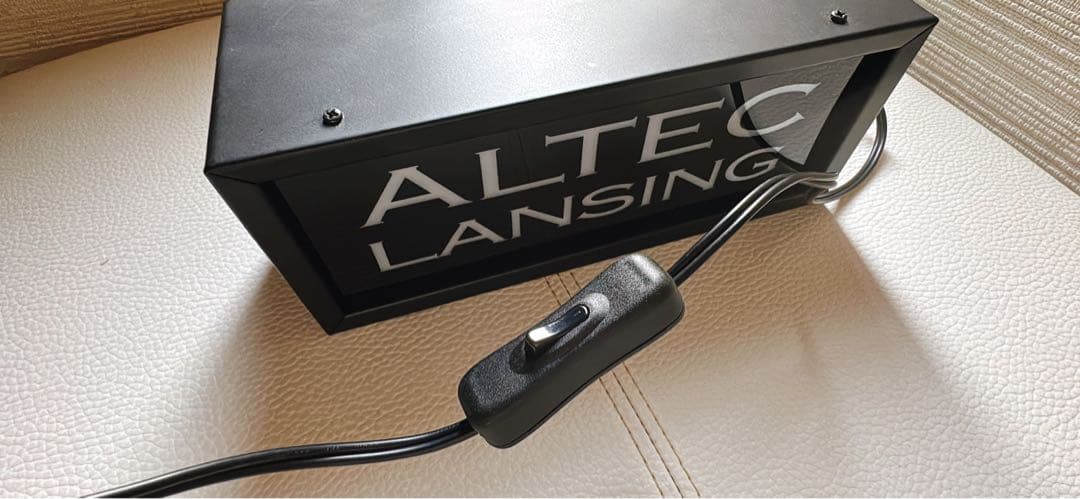 ALTEC LANSING テーブルライト