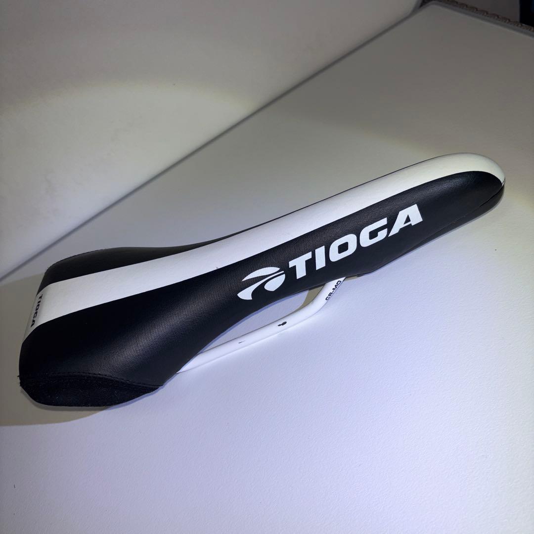 【美品】TIOGA サドル 360 ブラック/ホワイト