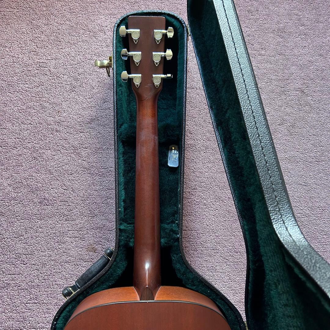 Martin DM アコースティックギター ハードケース付き【ジャンク】