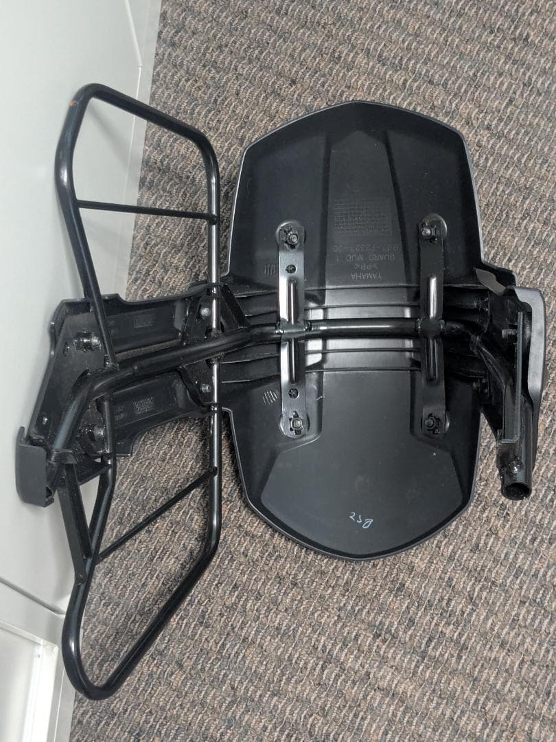 中古 ヤマハ FZ25 純正マッドガード サリーガード
