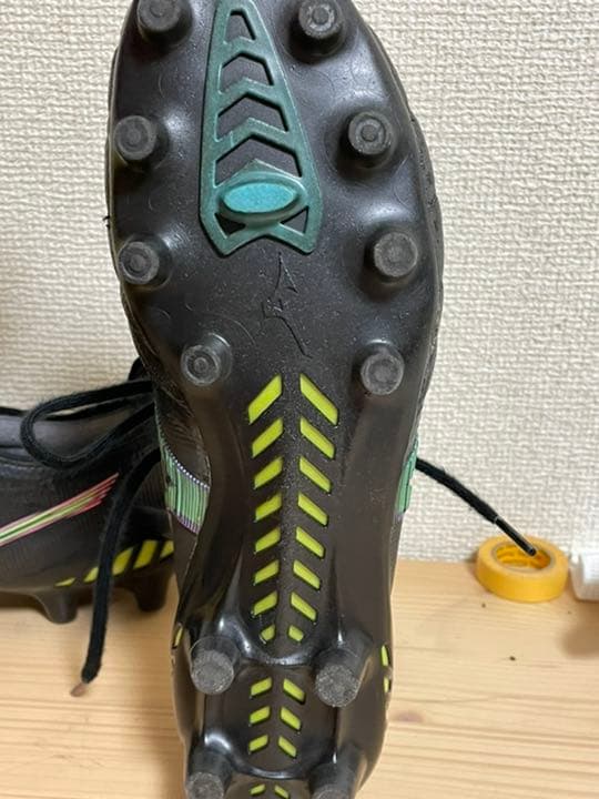 サッカースパイク ミズノモレリアneo3β