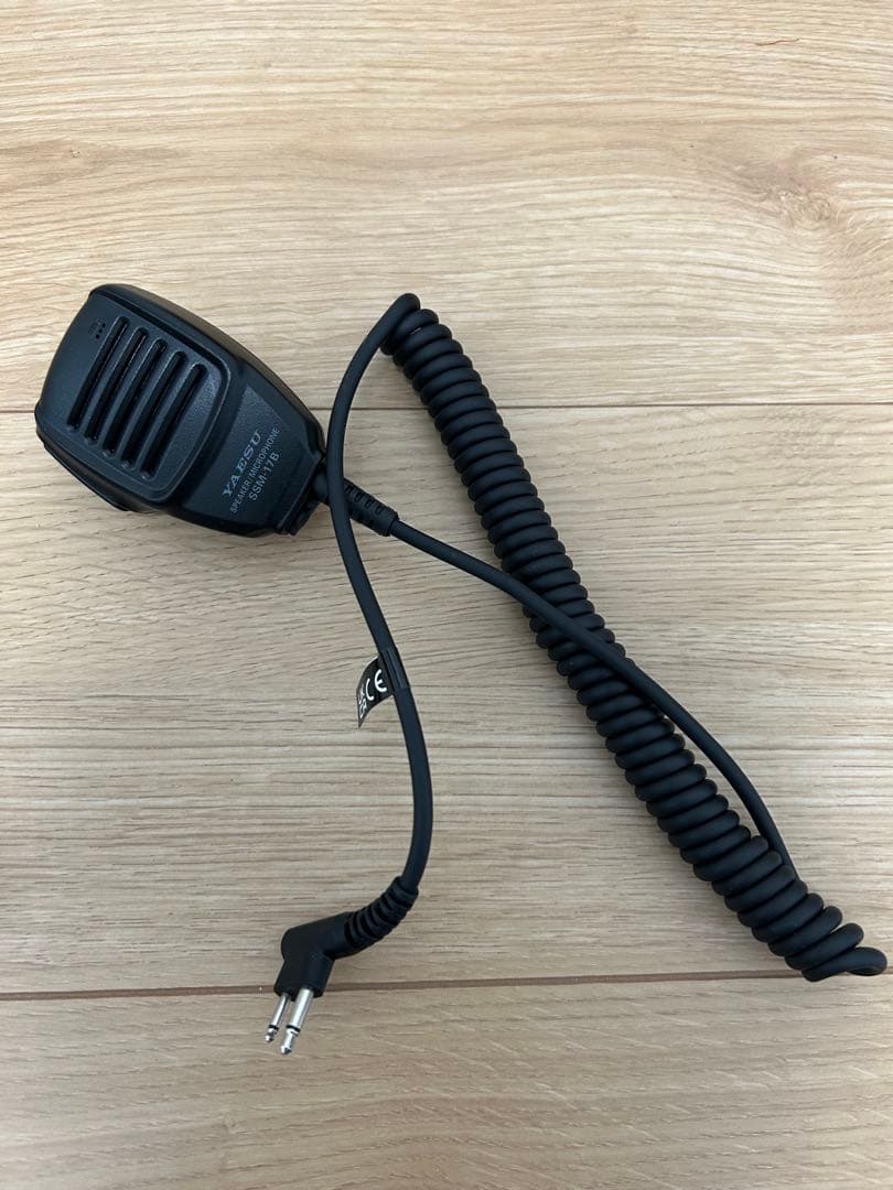 YAESU FT-65 144/430デュアルバンドトランシーバー（訳アリ）