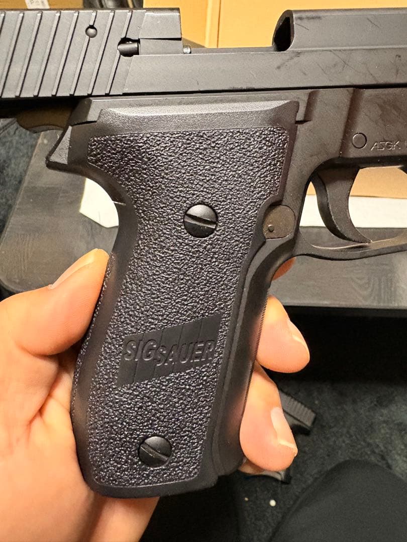 P226 東京マルイ　ガスブローバック　シグザウエル　SIG オマケ付き