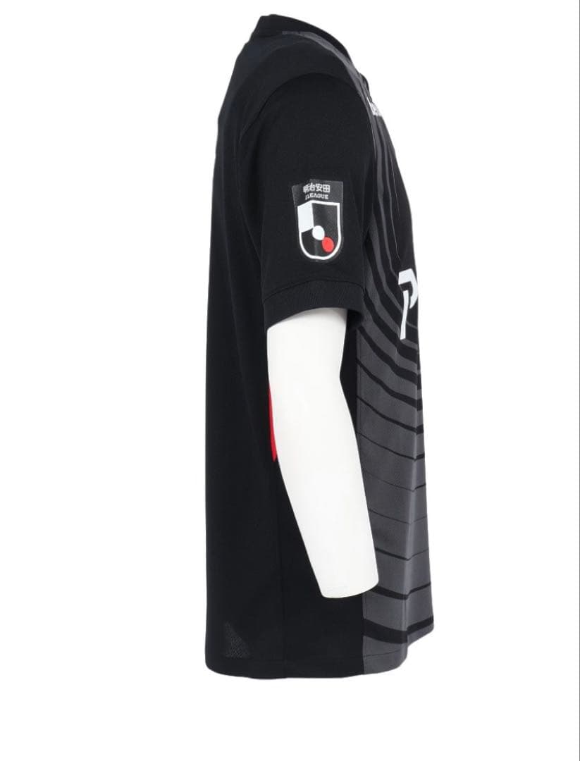浦和レッズ ユニフォーム（黒） 新品
