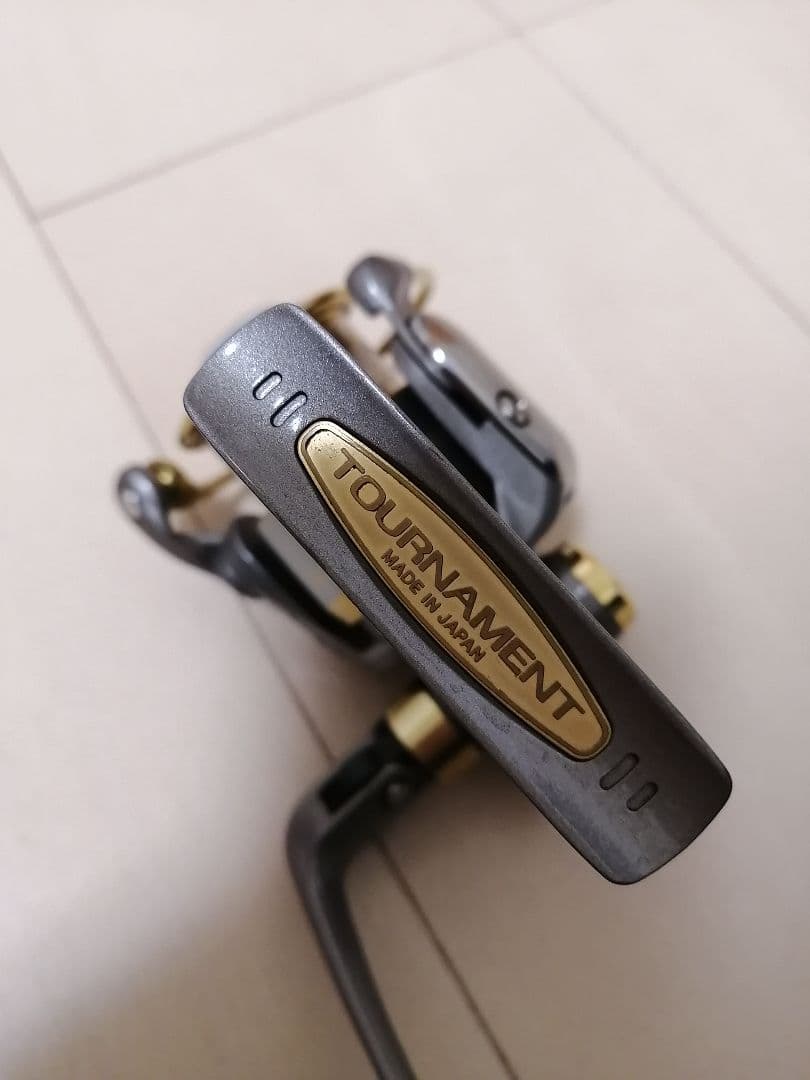 [美品] ダイワ　トーナメント Z 1500C　スピニングリール