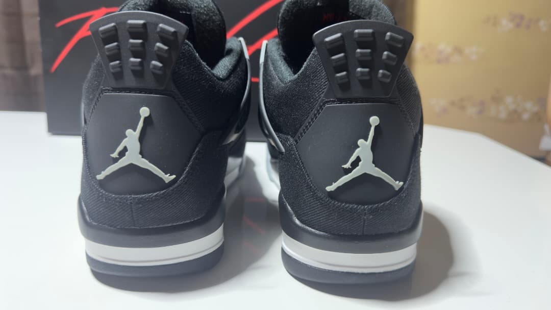 シューズ(男性用) nike air jordan 4 retro se