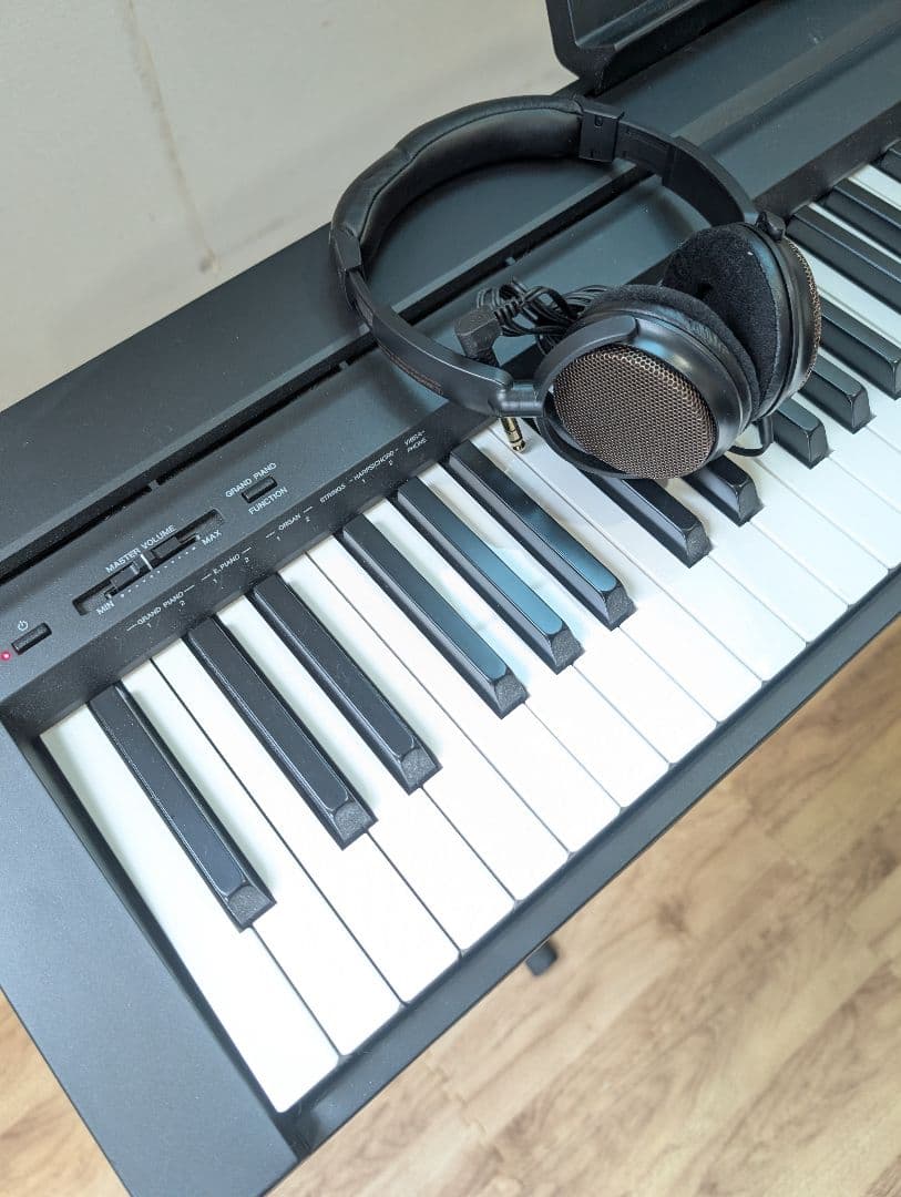 ヤマハ 電子ピアノ Ｐ45B 　88鍵盤 2024年製