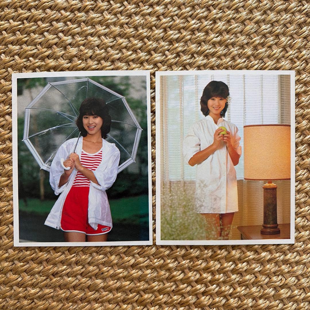 松田聖子　写真付きサイン色紙とブロマイド写真2枚