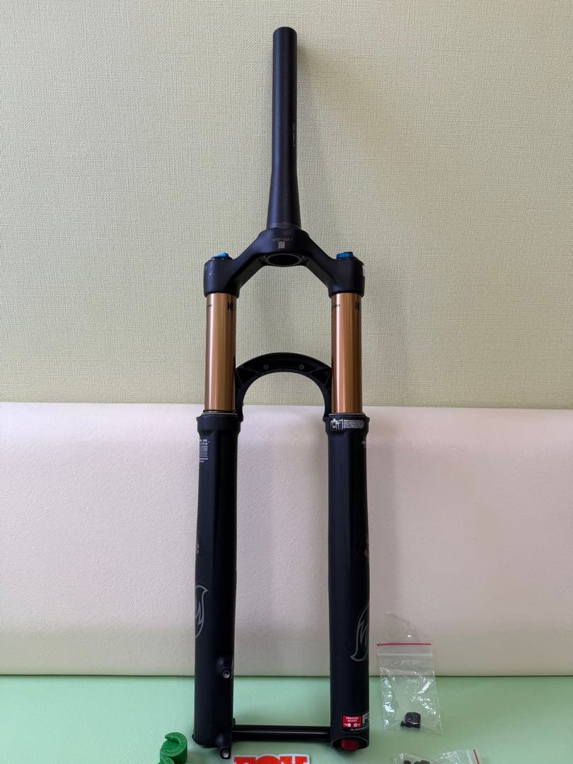 新品未使用 FOX 34 Factory 29 140mm FIT4 Boost