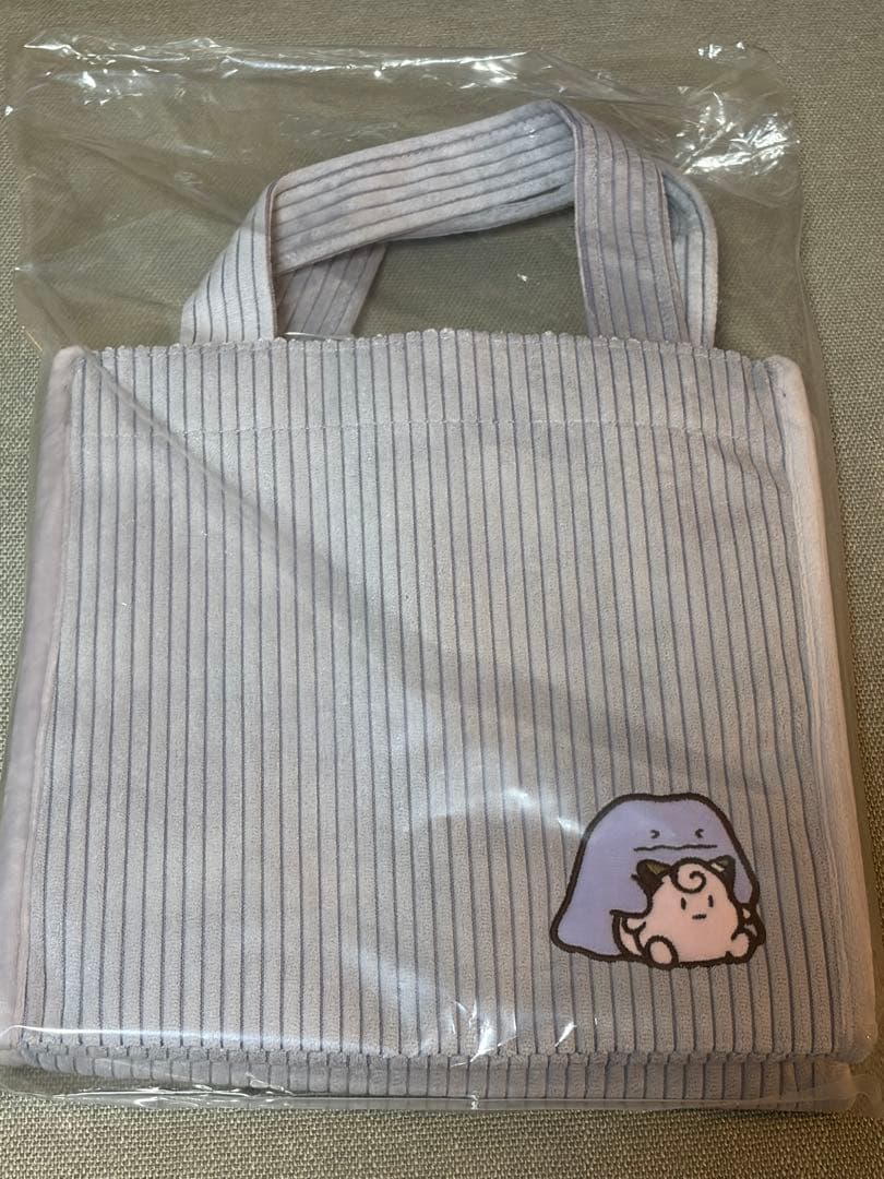 ぬいぐるみバッジ付きトートバッグ 十ポケ十色 さみしがりなメタモン ポケセン