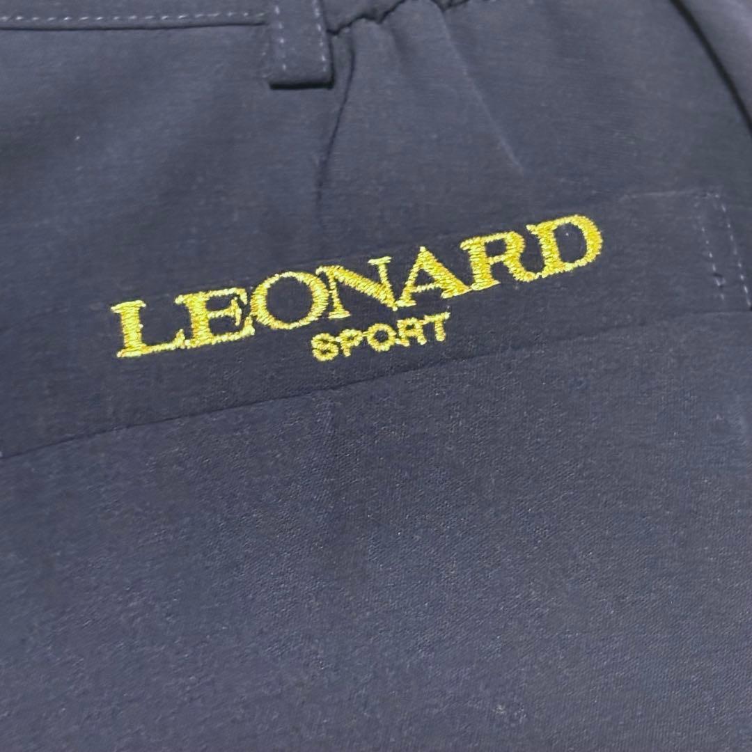 【極美品】レオナールスポーツ　ハーフパンツ　ゴルフ　ネイビー　M 紺色