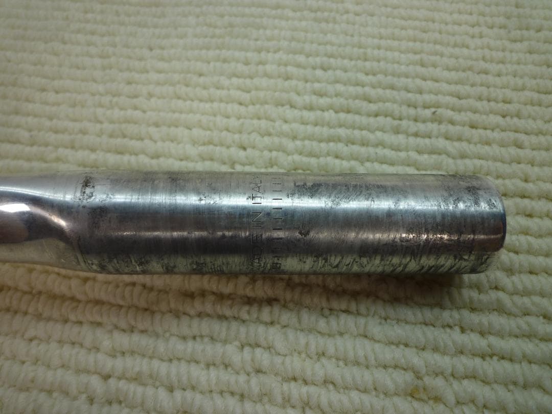 カンパニョーロ　27.2　アルミ シートポスト　MADE IN　ITALY