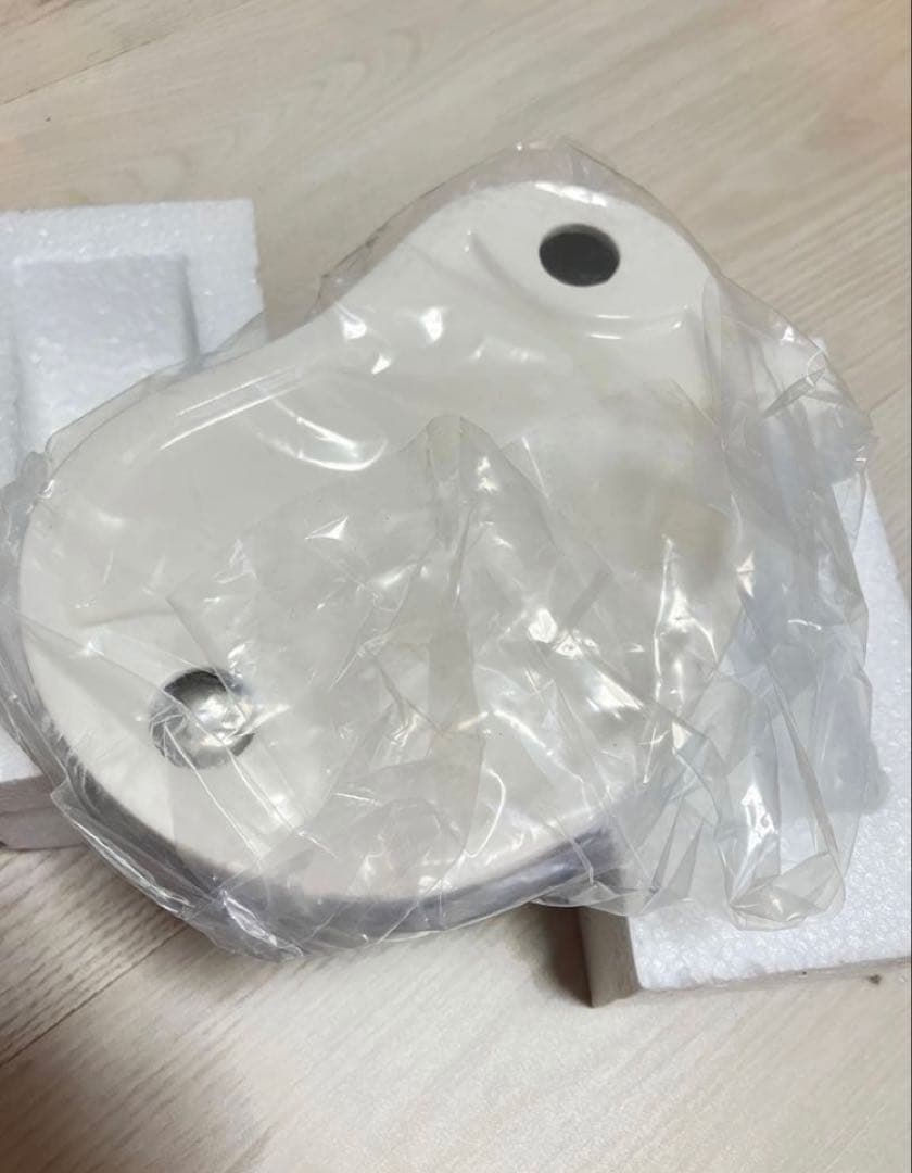や*ん様 independent灰皿 置物　陶器　プール　インディペンデント