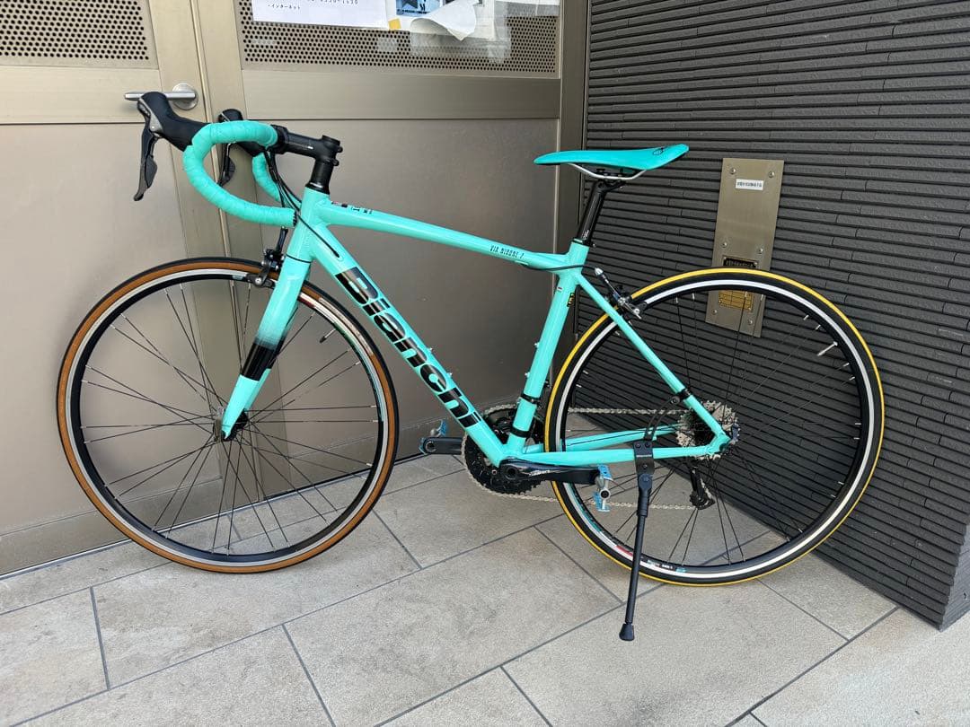BIANCHI vianirone7ロードバイク自転車