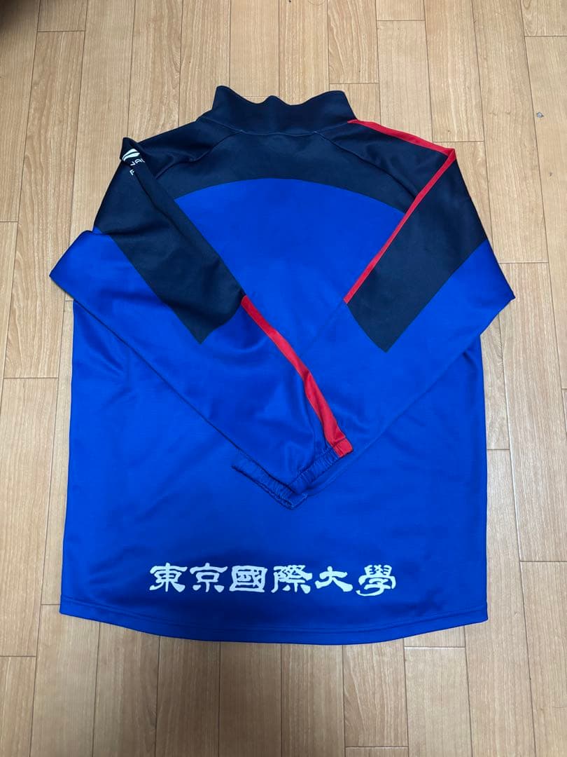 東京国際大学　ジャージ　上下セット