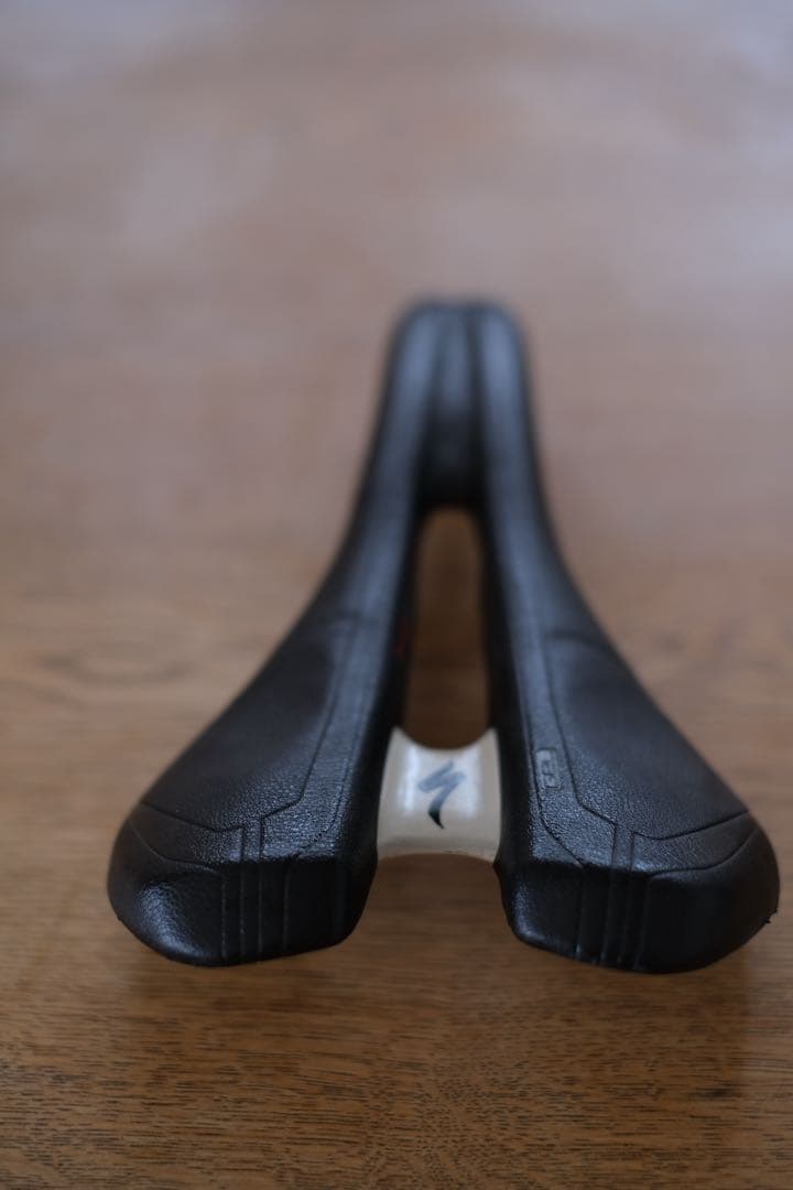 SPECIALIZED ROMIN EVO COMP GEL サドル
