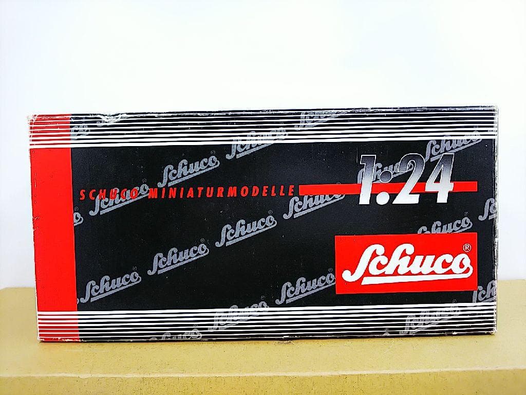 シュコー製 1/24 トヨタ 2000GT ダイキャストモデルミニカー