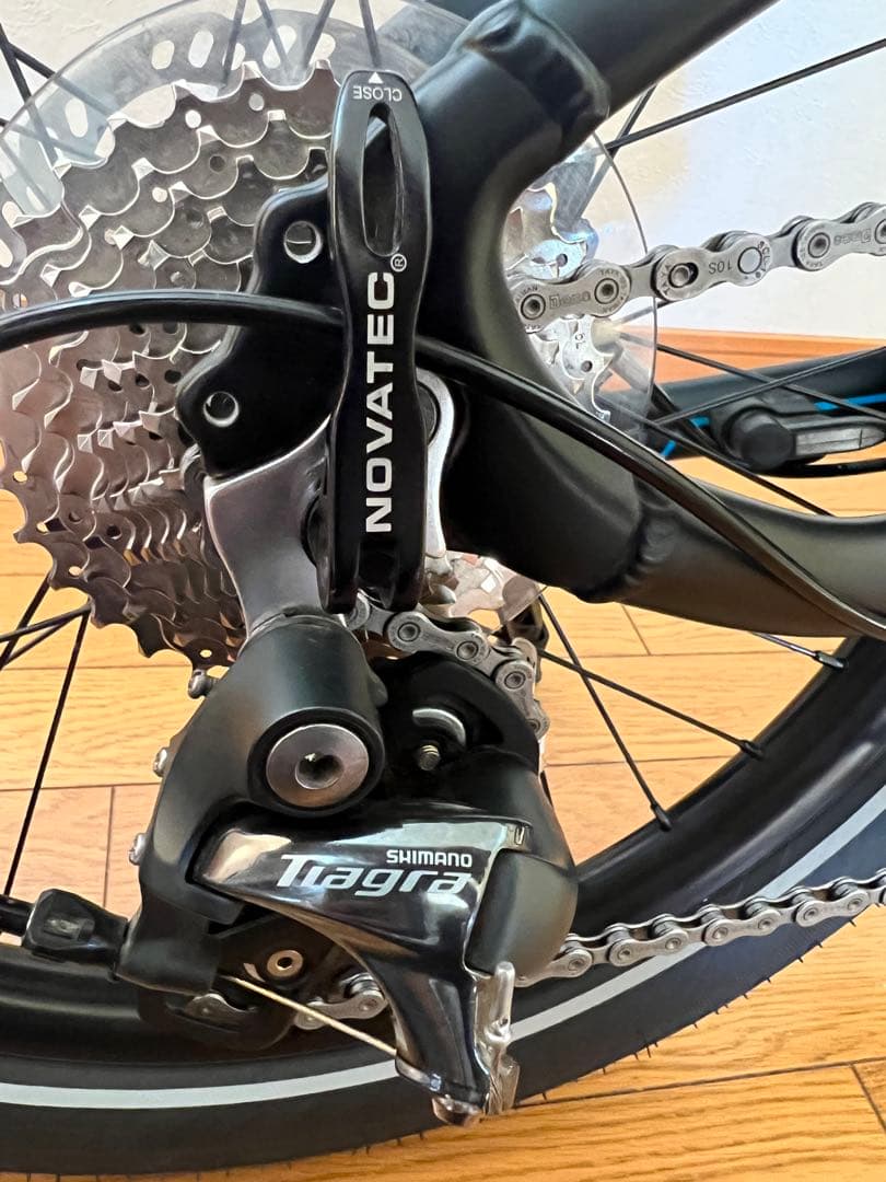 TERN《VektronS10》総走行距離90キロ《折畳電動自転車》《室内保管》