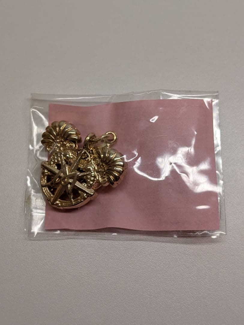 ディズニー　ミラコスタ宿泊者のみ購入可能　キーチェーン・チャームセット