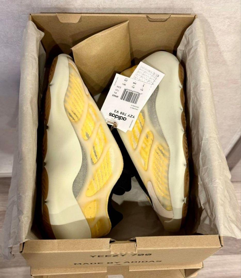 シューズ(女性用) adidas yeezy 700v3 \"Mono Safflower