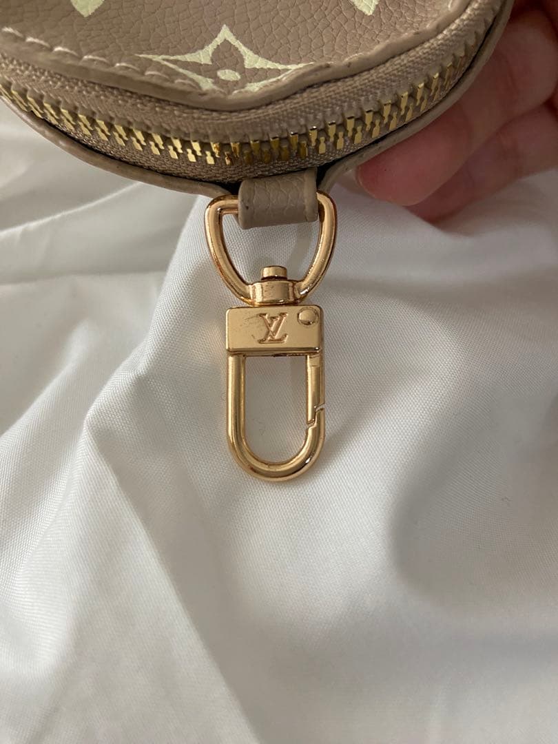 Louis Vuitton ノベルティ　モノグラム ケース