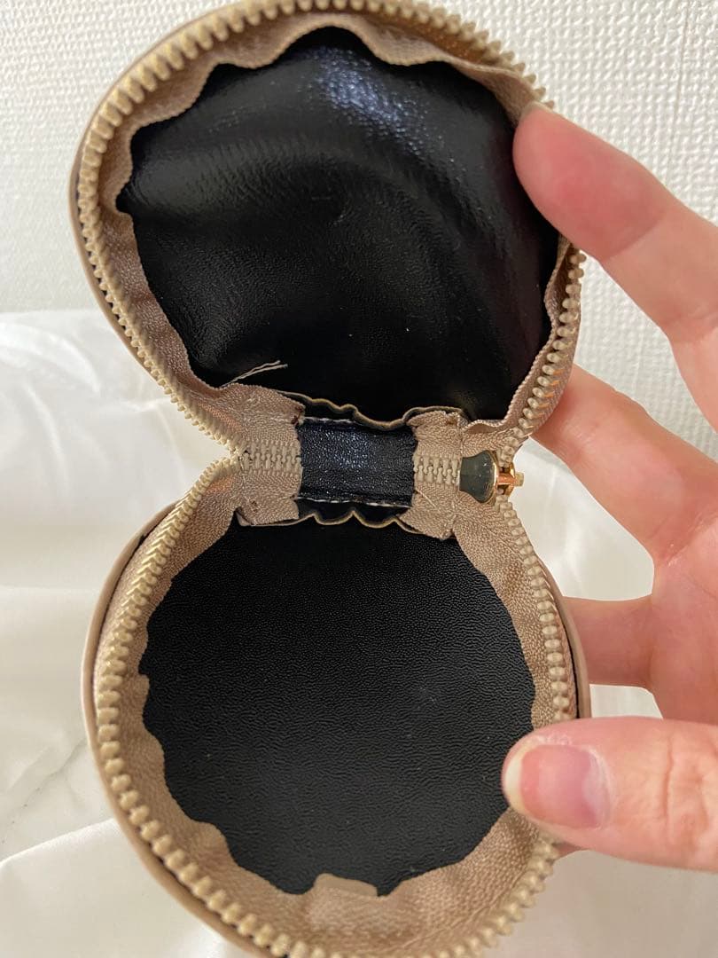 Louis Vuitton ノベルティ　モノグラム ケース