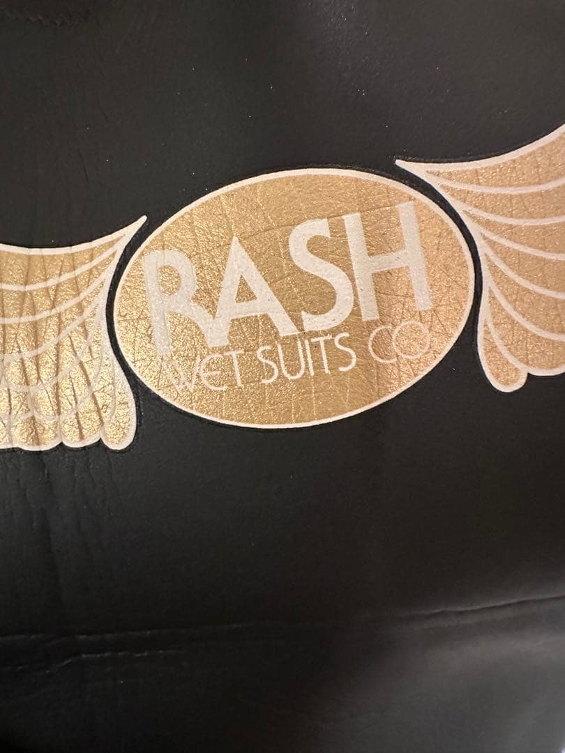 柔らかい　RASH ラッシュ ウェットスーツ 裏起毛　3×5ミリ