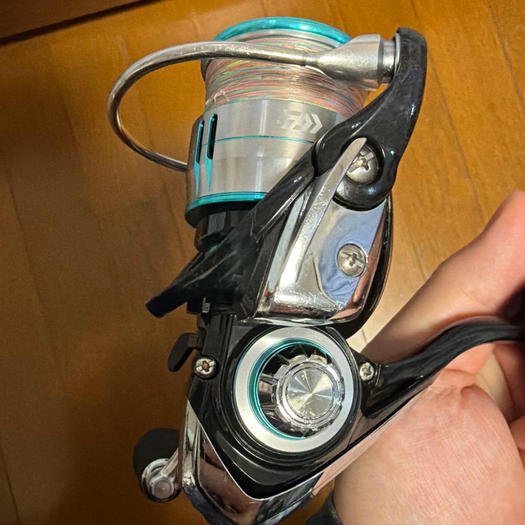 米*軍様 エメラルダス 2500S-H-DH スピニングリール　訳あり