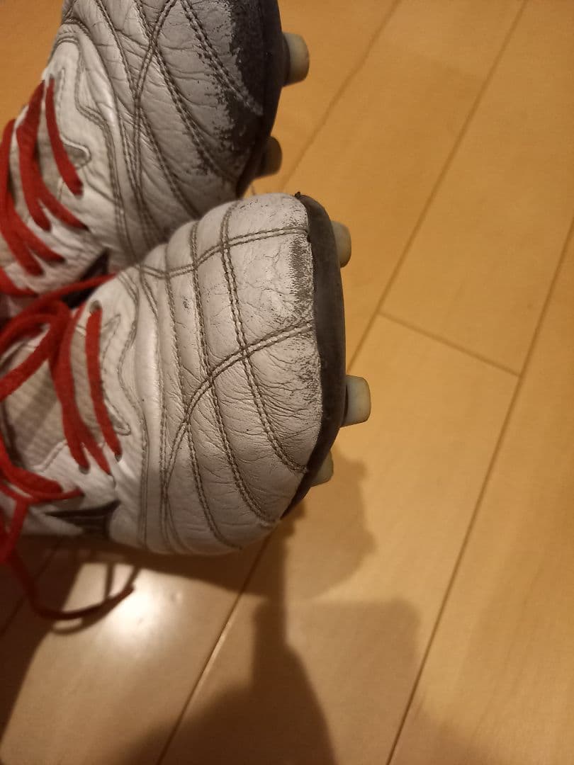 Mizuno Morelia β Neo 4 サッカーシューズ ホワイト/レッド