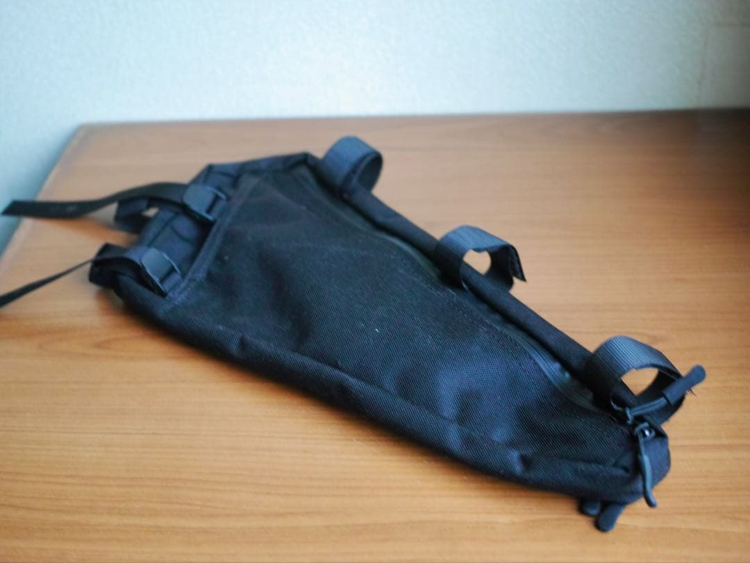 生産終了品 RAL フレームバッグ EM LOADER 黒 ブルーラグ