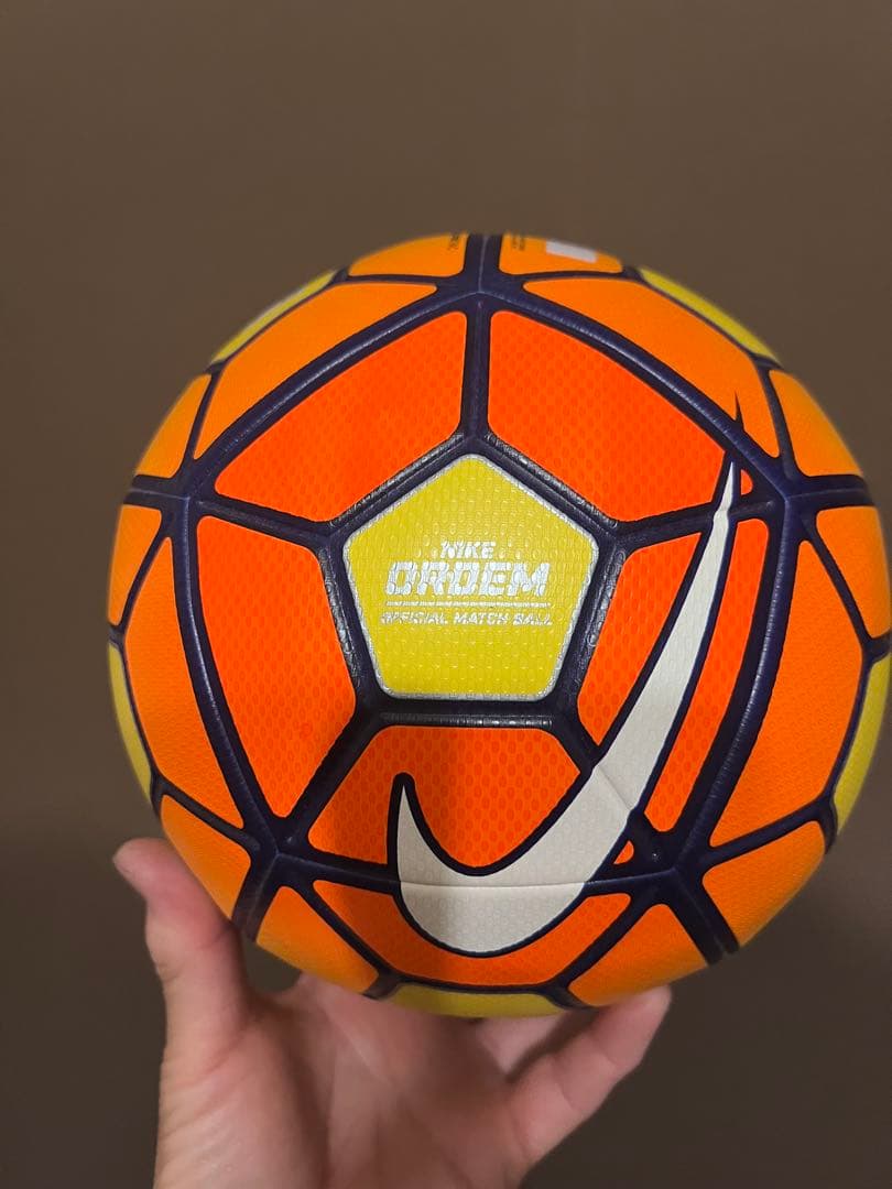 Nike Ordem ナイキサッカーボール 15/16 公式試合球