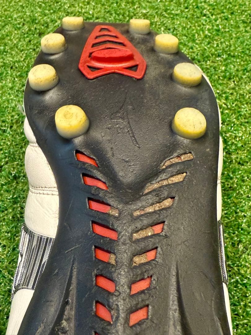 ミズノ モレリア NEO IV JAPAN サッカースパイク 26.5cm