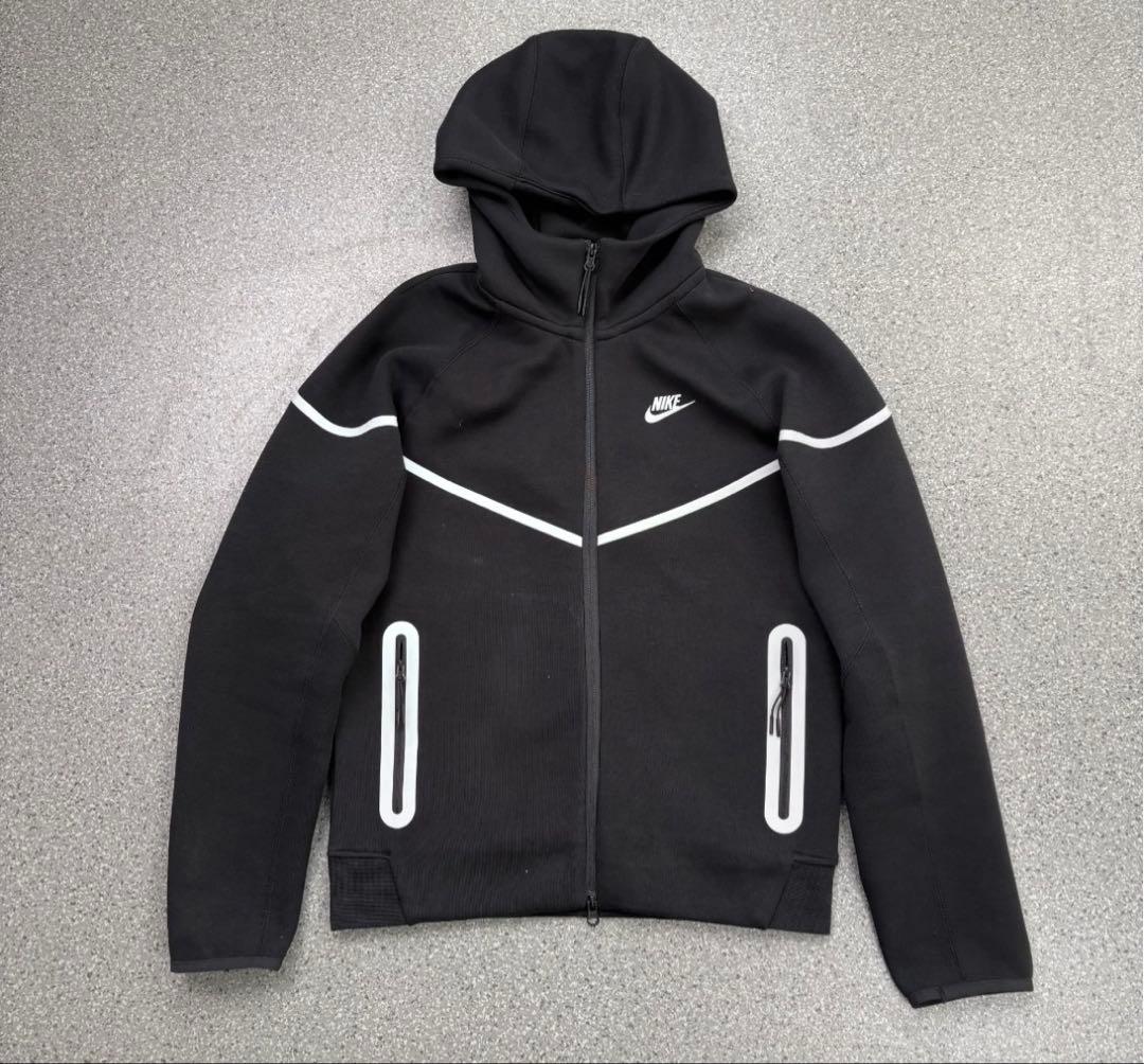 NIKE反射テックセットアップ