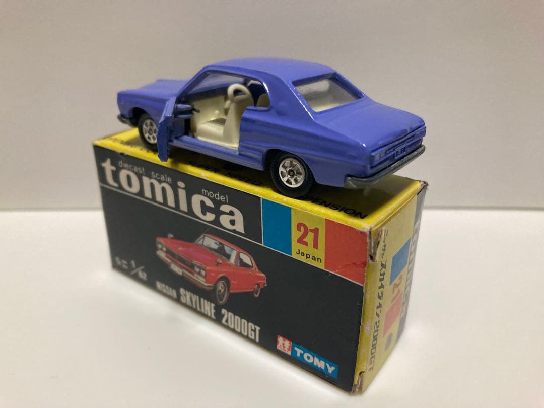 トミカ　日本製　ニッサン　スカイライン2000GT 1Dホイール