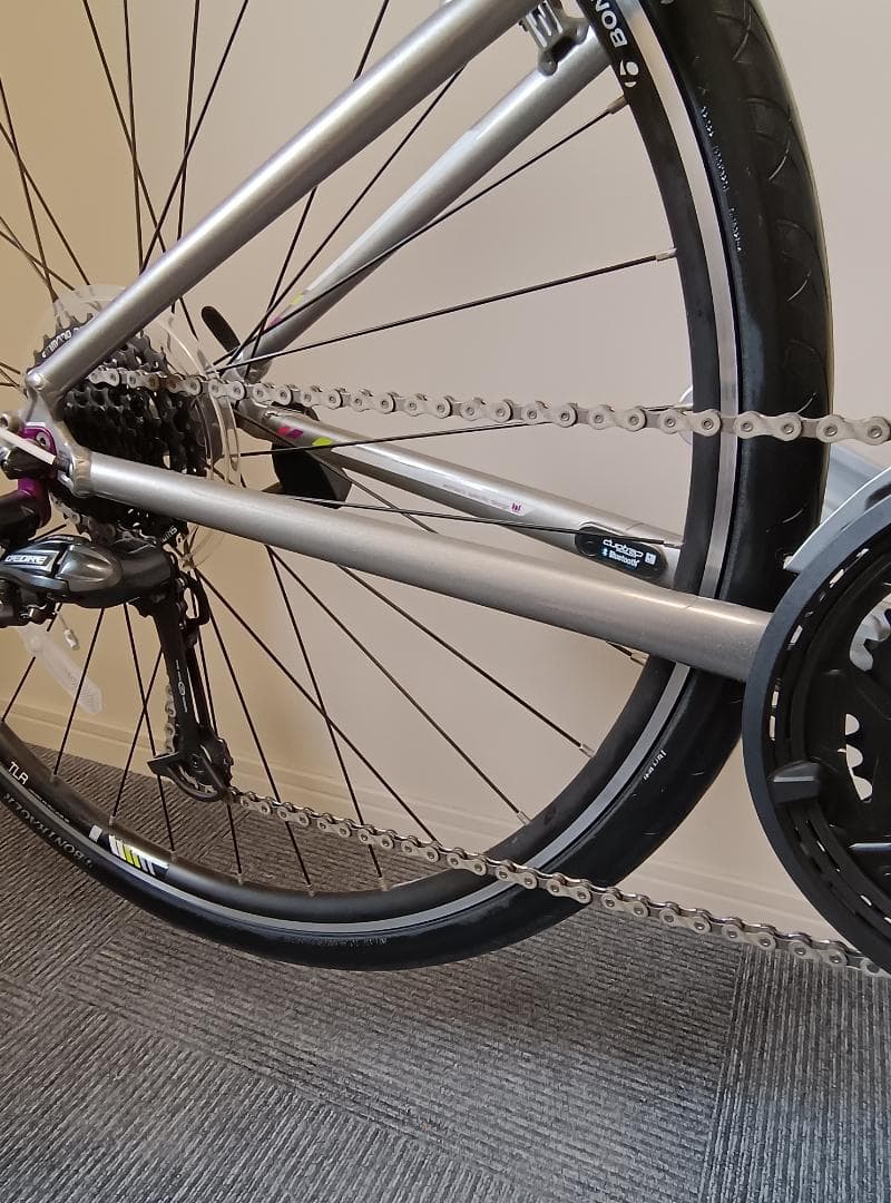 【超美品】試乗可クロスバイク トレック TREK 7.4 FX 定価8.8万