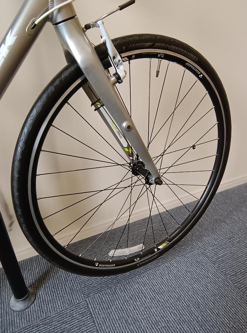 【超美品】試乗可クロスバイク トレック TREK 7.4 FX 定価8.8万