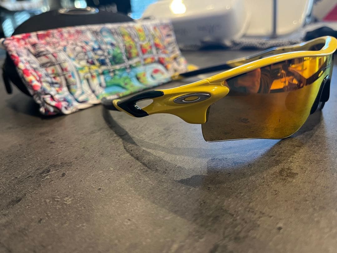 Oakley レーダーロック(カスタム) イエロー