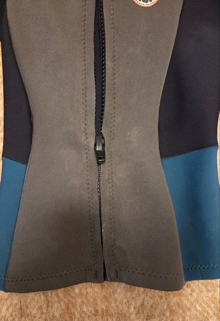 [中古 / Rip curl] ウェットタッパー
