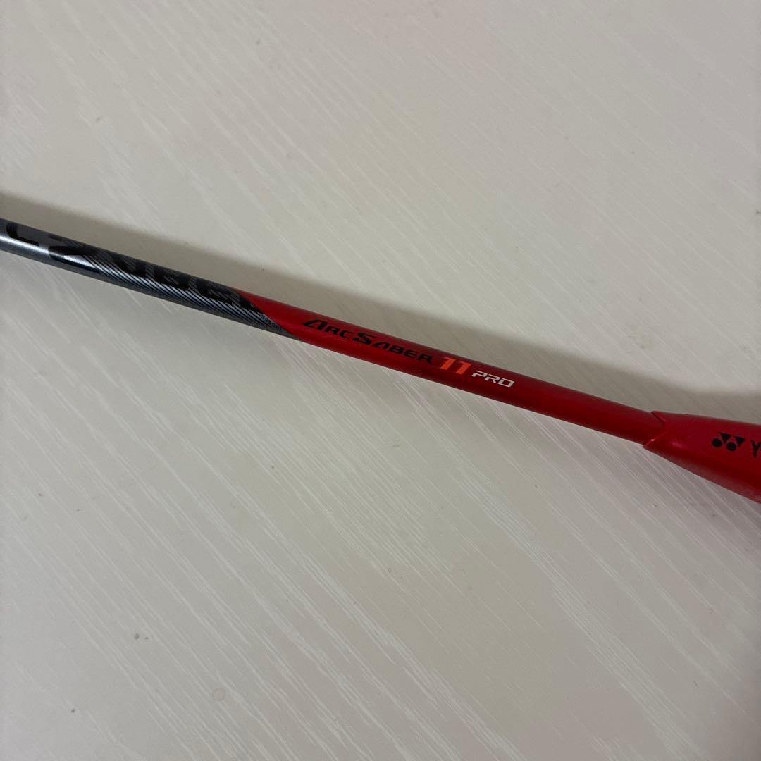 ARC Saber 11 Pro バドミントンラケット