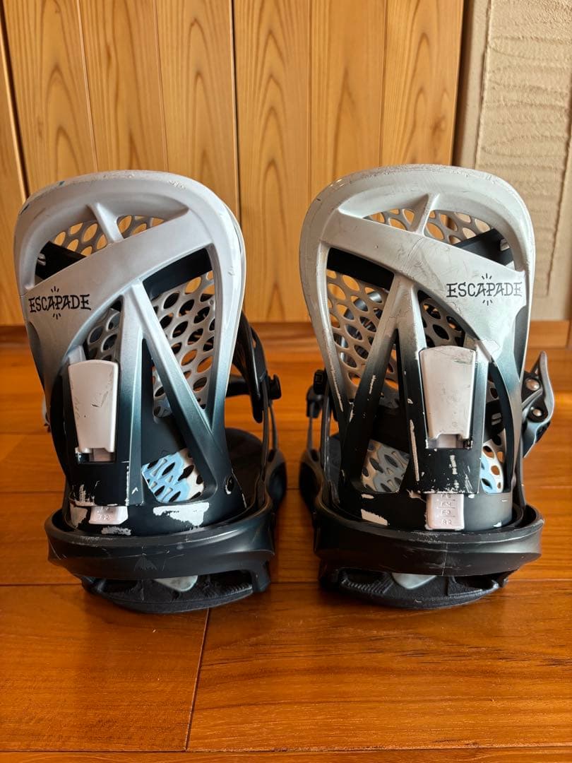 21/22　BURTON　ESCAPADE　Re:Flex　M　ビンディング