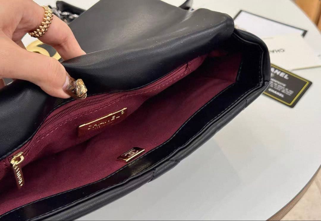CHANEL 19bag キルティングショルダーバッグ