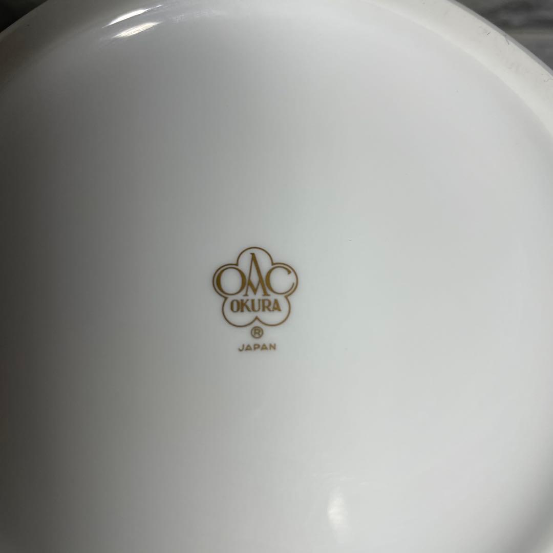 大倉陶園 フラワーベース 花瓶 壺 白磁 ブルー 染付 唐草 28cm