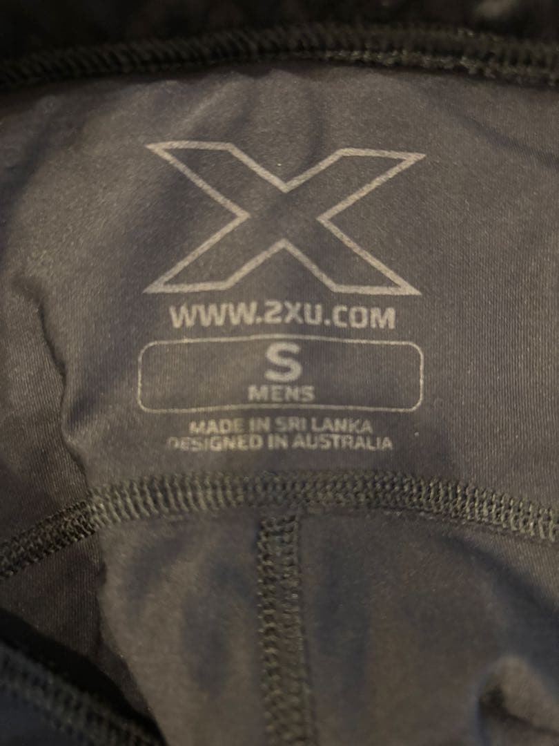 美品　即発送　2XU ハーフタイツ Sサイズ