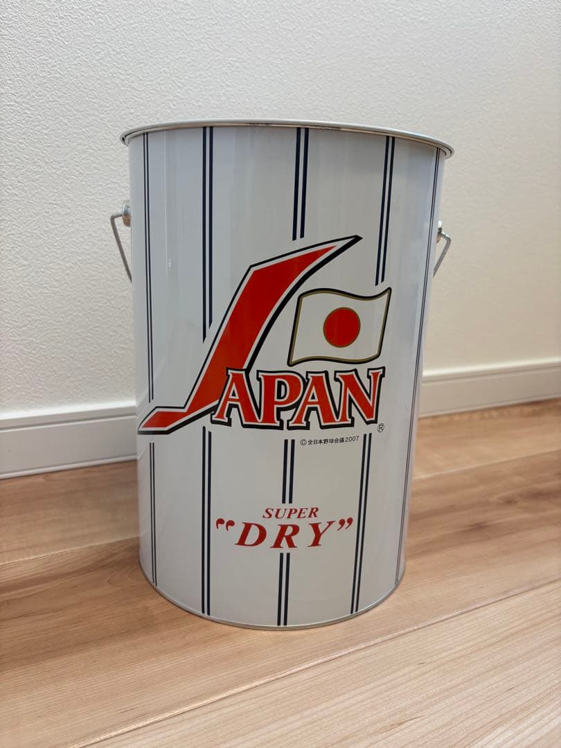 野球日本代表応援グッズ缶