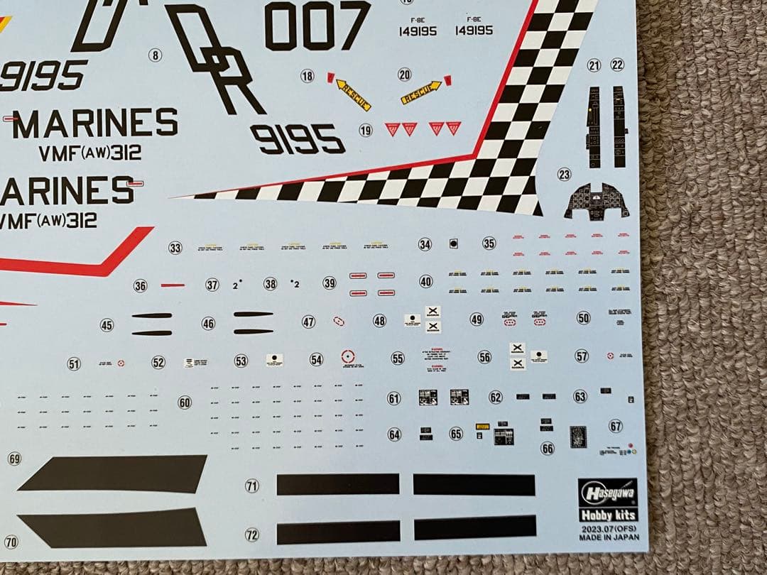 ハセガワ 1/48 F-8E クルーセイダー VF-111 サンダウナーズ