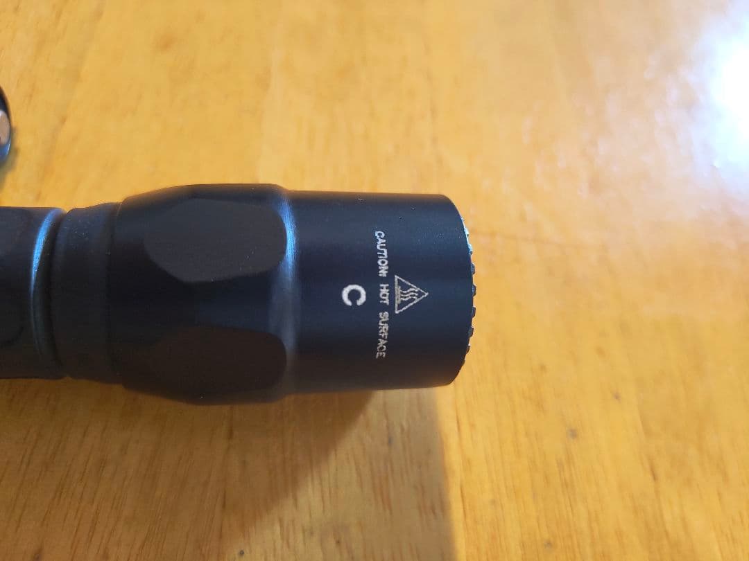 Surefire 懐中電灯 123Aバッテリー付き