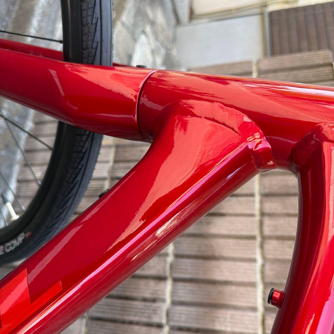 新品同様TREK FX3 GEN4 Mサイズ トレック クリムゾン クロスバイク