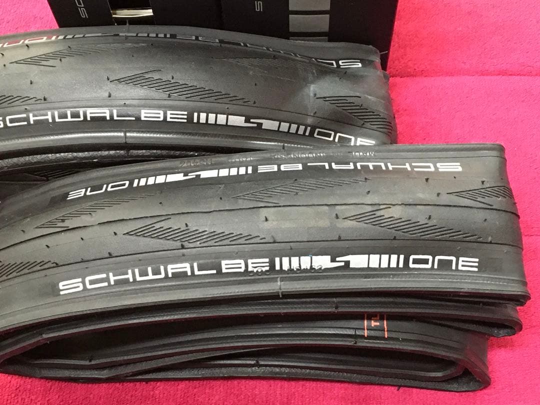 SCHWALBE シュワルベワン700×25c(チューブ式/チューブレス対応)