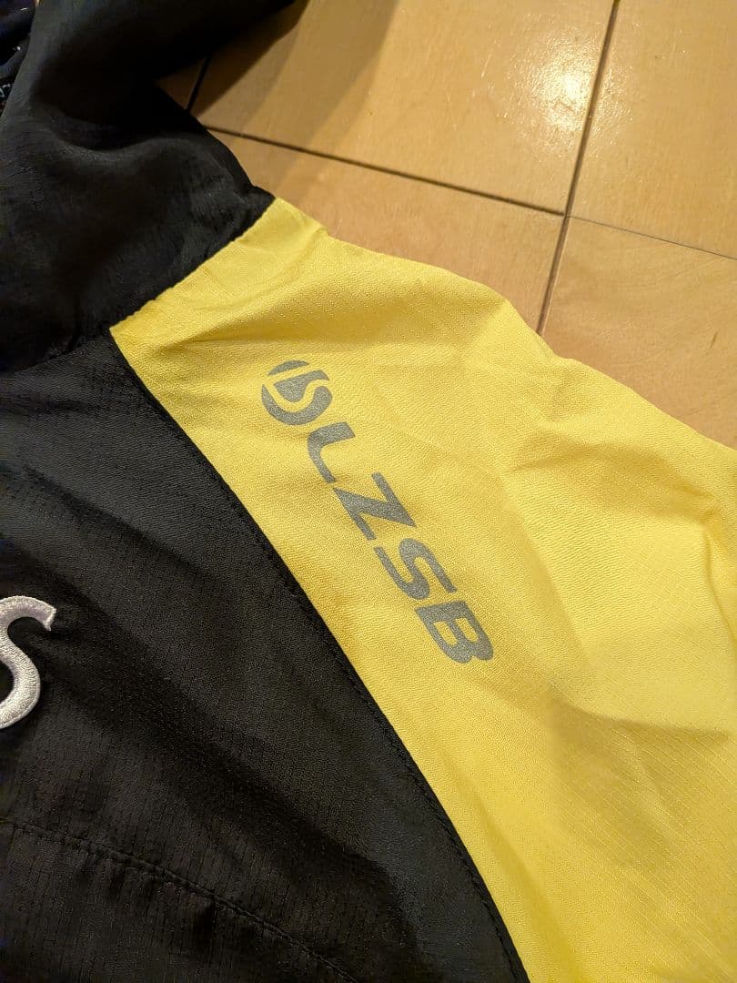 ルースイソンブラ XEBRA Futsal Shizuoka ピステ