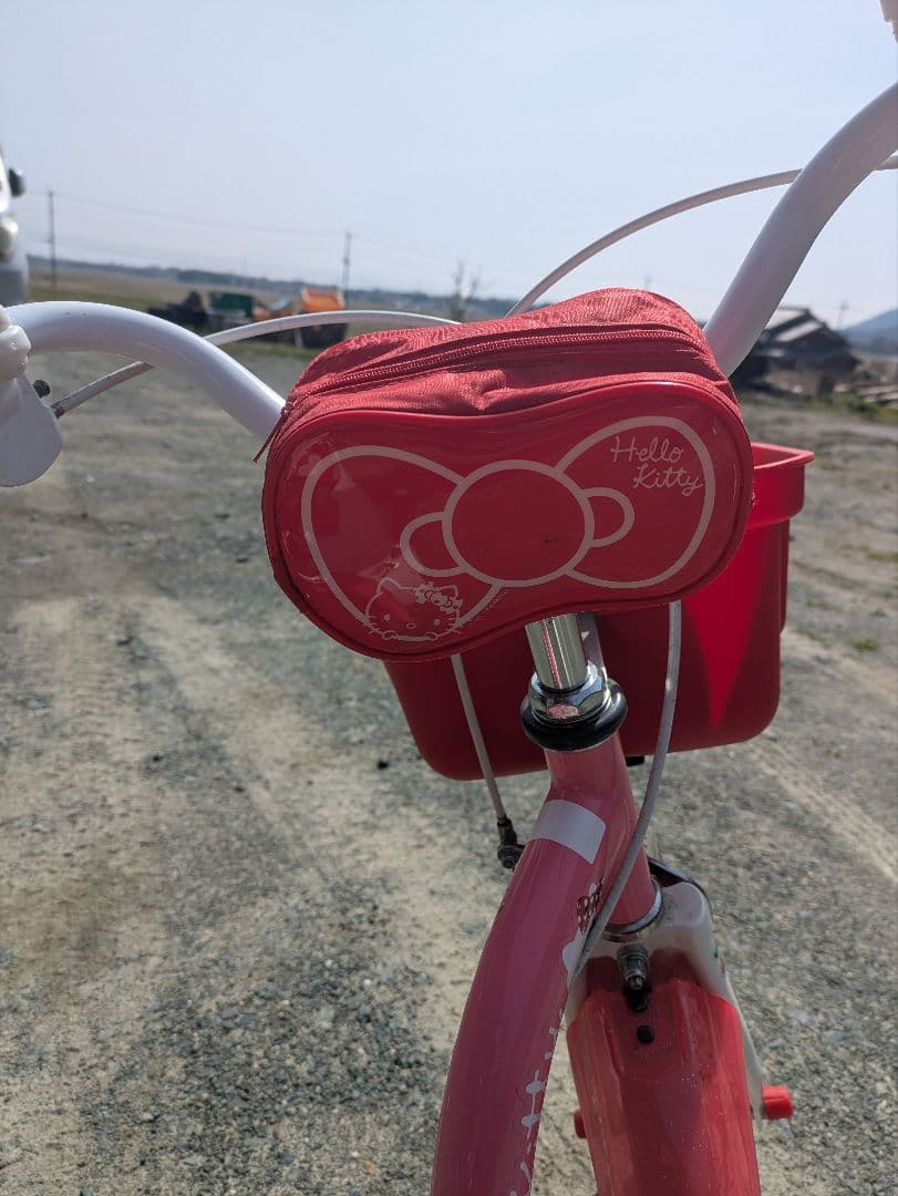 ★ふくさん専用★16インチハローキティいちごデザインの幼児用自転車